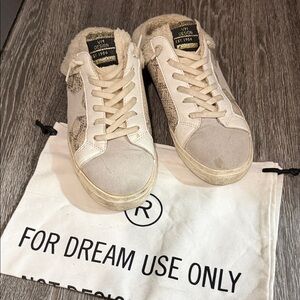 Vintage Havana Cream Shearling-Lined Low-Top Sneakers with Gold Accent